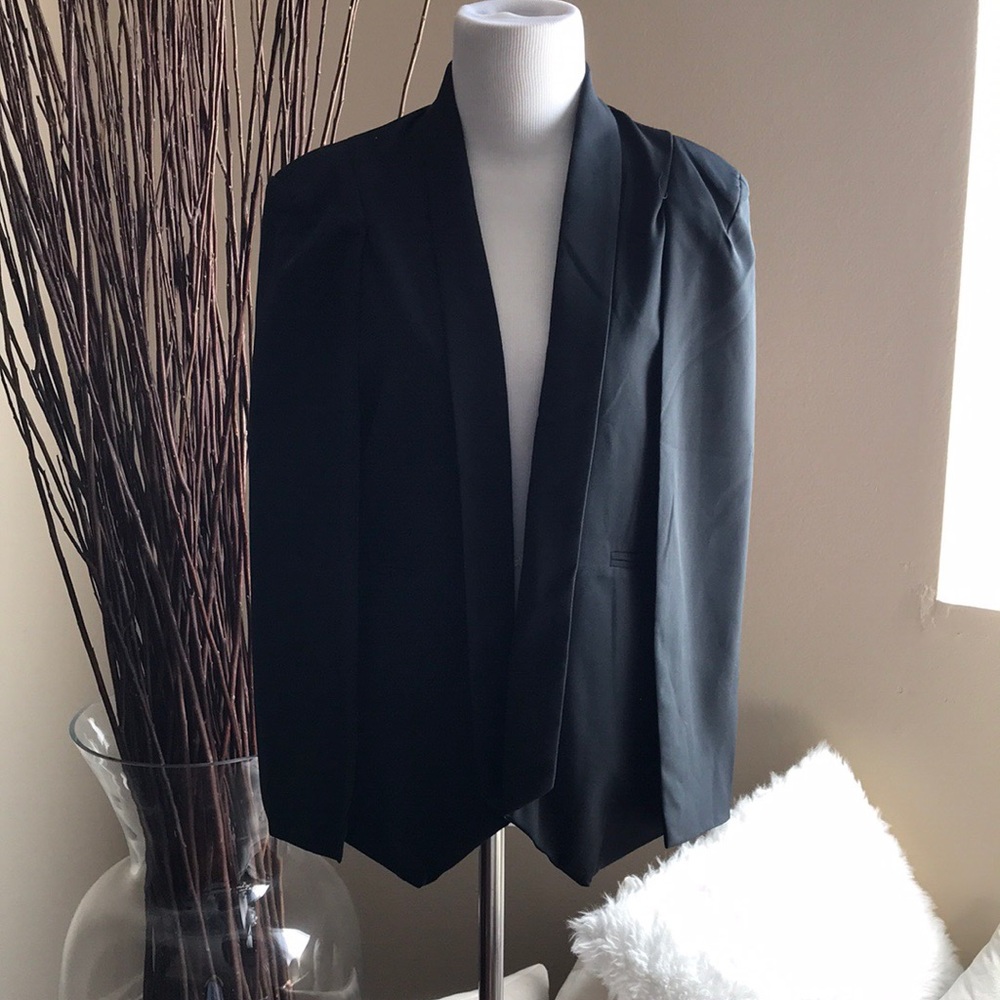Black Open Arm Blazer